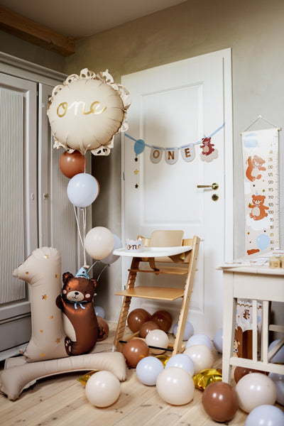 Foil balloon lozenge with ruffle One - Teminis.lt