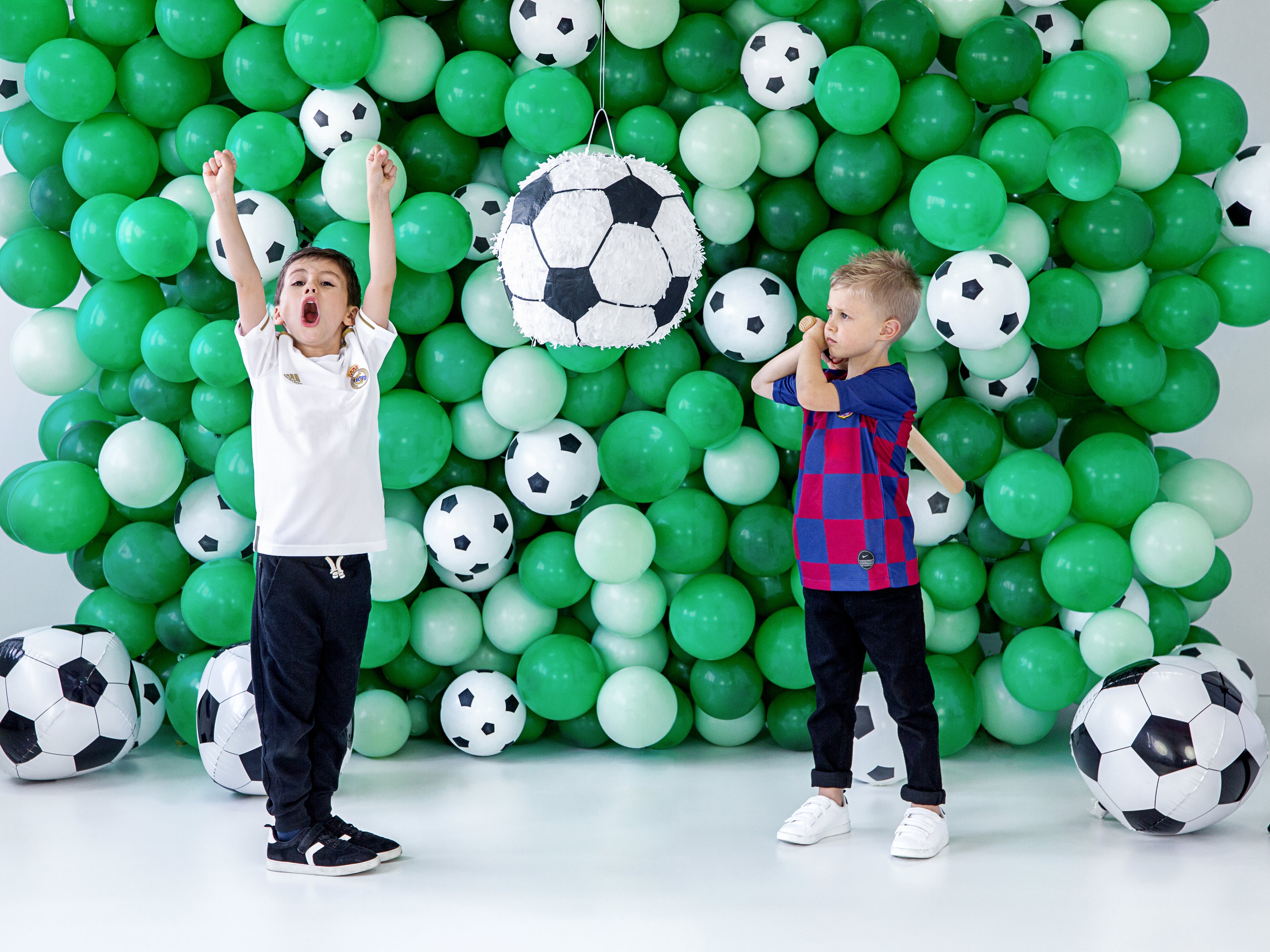 Pinata - in a shape of Football Ball - Teminis.lt