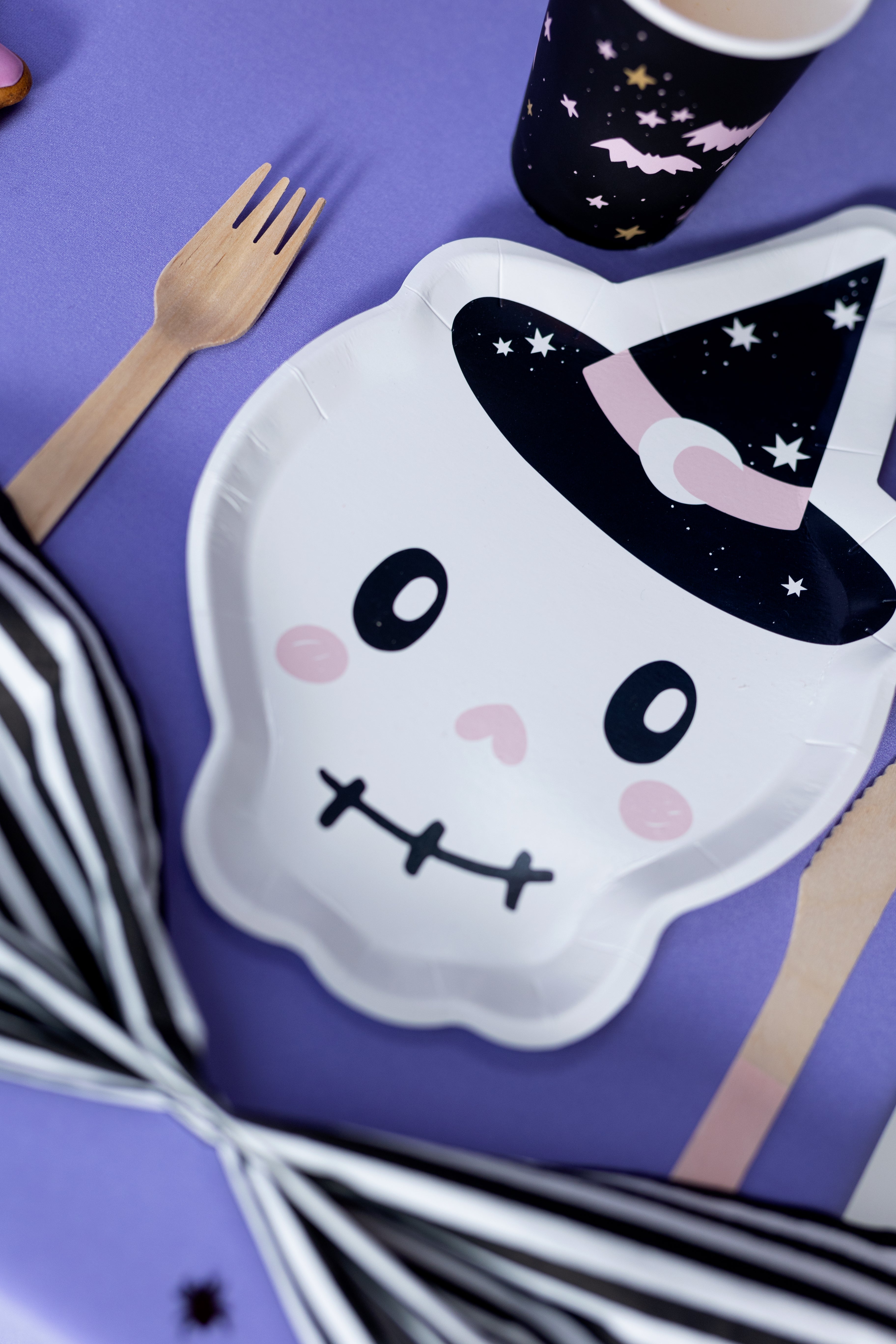Skull-shaped Paper Plates - Teminis.lt