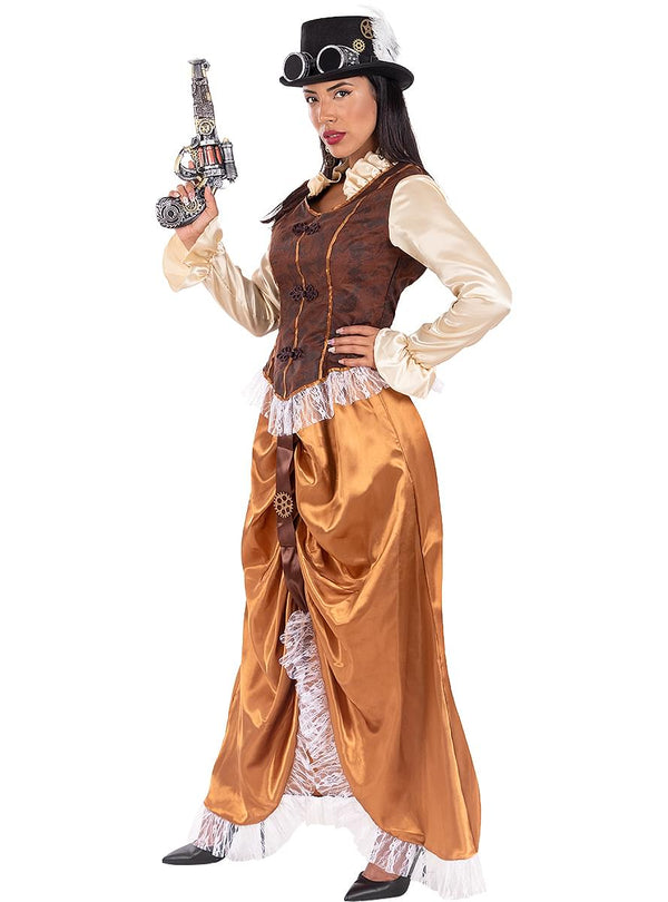 Moteris su rudo stiliaus „steampunk“ kostiumu, cilindru ir senoviniu pistoletu.