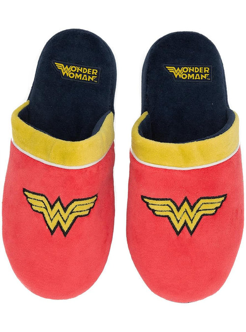 „Wonder Woman“ šlepetės suaugusiems – oficiali licencijuota avalynė